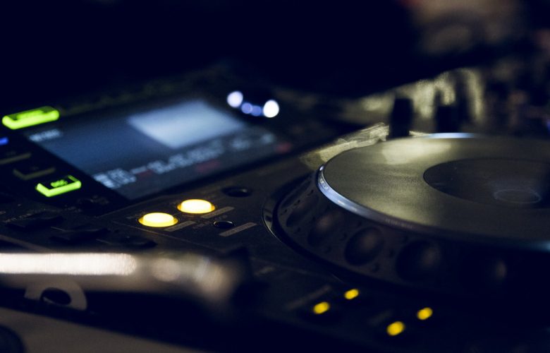 Automatyczne fakturowanie: mniej papierkowej roboty, więcej czasu